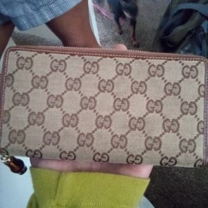 Gucci hand purse